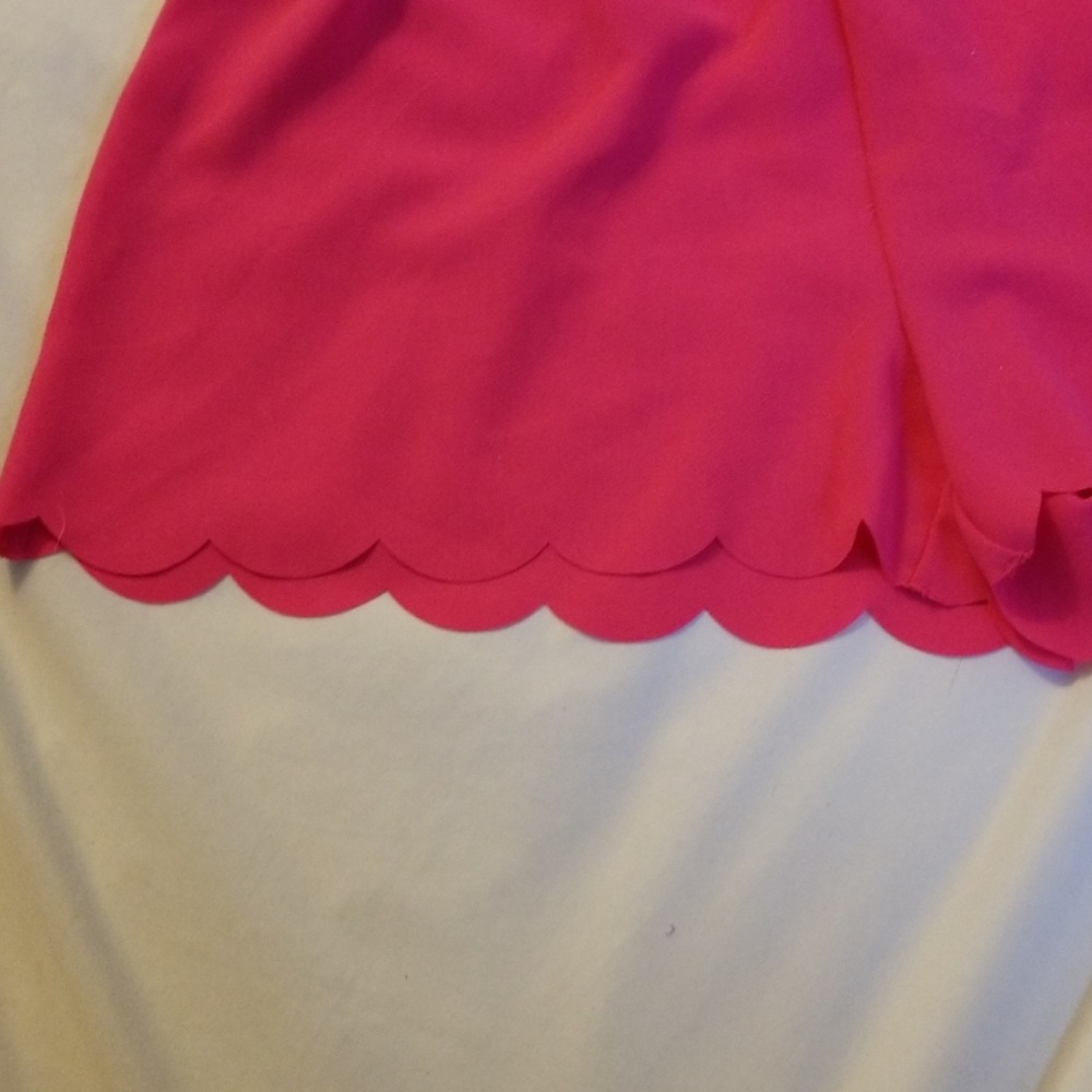 Everly scalloped hem romper - Picture 3 of 6